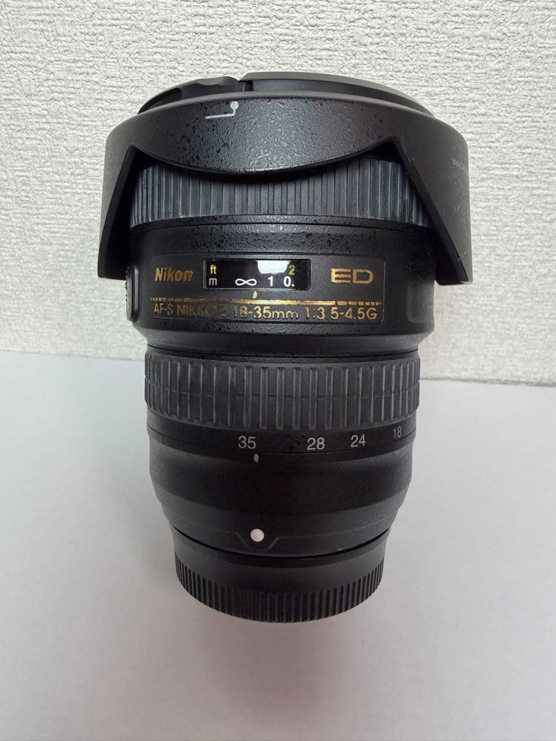 Nikon ED 18-35mm f/3.5-4.5G レンズ