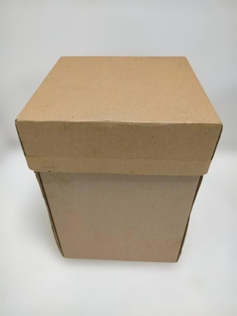 【送料無料】陶器製 骨壺 未使用品 蓋付き 和柄 共箱あり 251225-10T