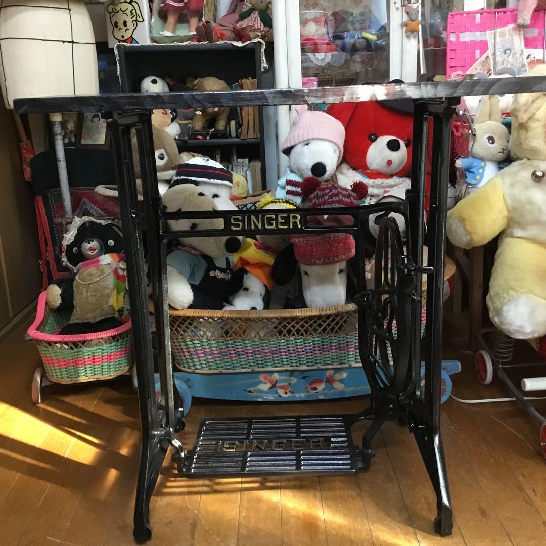 ※アンティーク※ SINGERシンガー足踏みミシン脚のテーブル　アイアン