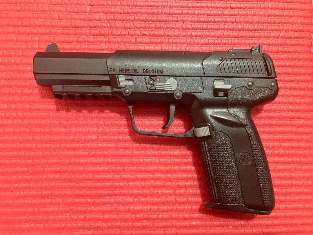 マルシンFN57ピストル+BHI CQBホルスターセット