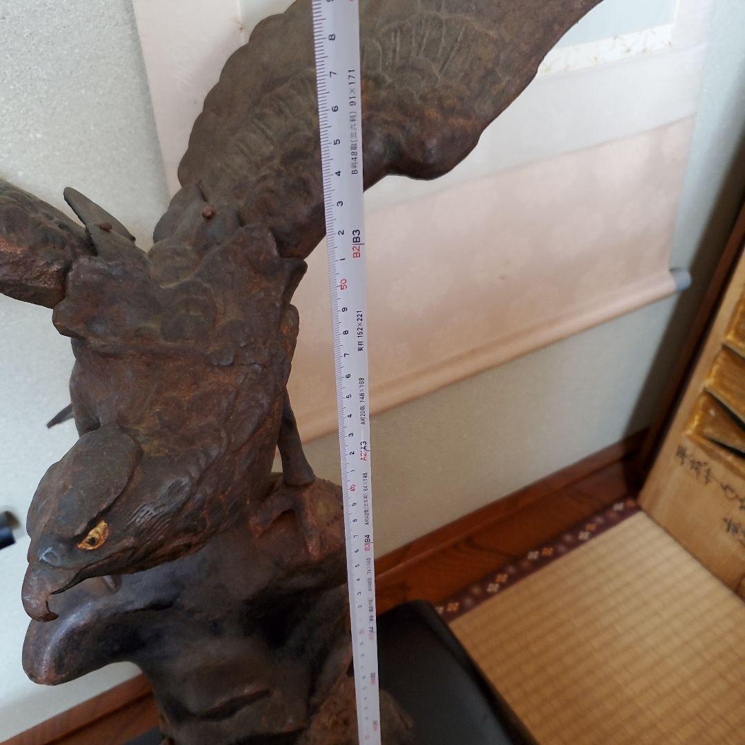 金属製 鷹の彫刻 約高さ68cm
