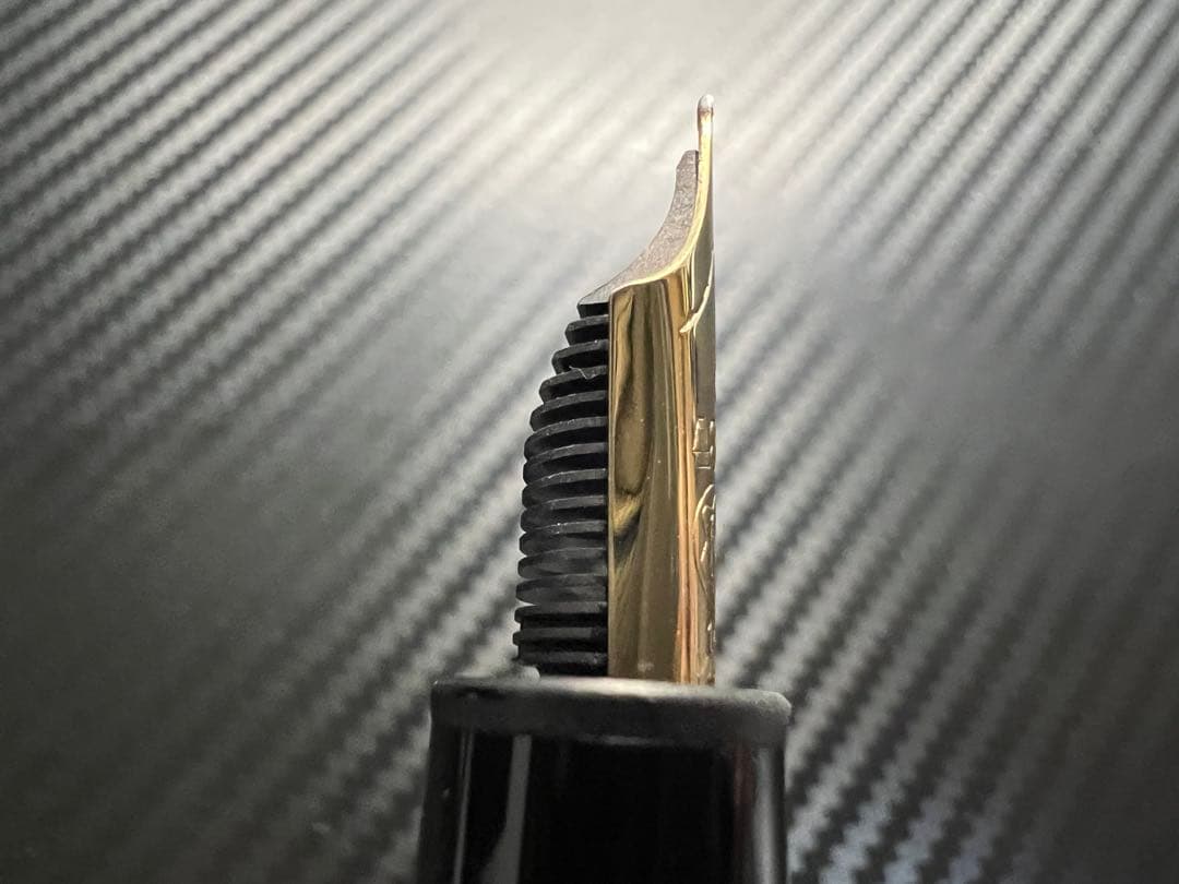 モンブラン マイスターシュテュック 146 万年筆 F 細字 14K 全金