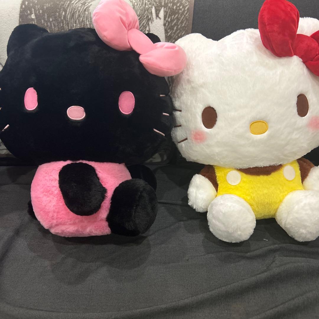 ハローキティ ぬいぐるみセット 黒・ピンク