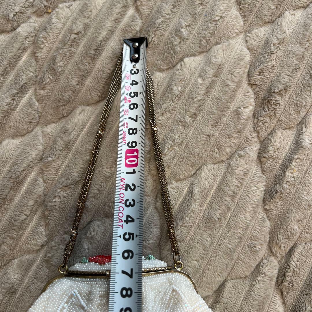 和装バッグ　総ビーズ刺繍花のホワイトクラッチバッグ