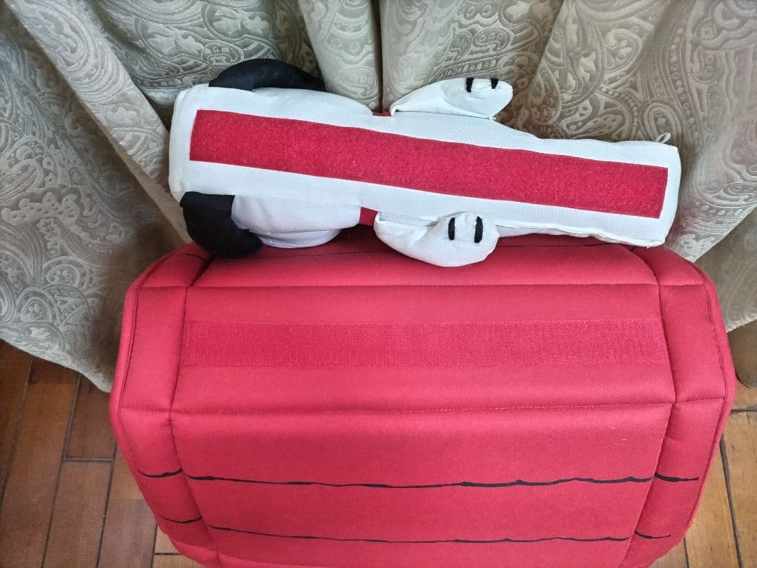 SNOOPY　スヌーピー ドッグハウス (組立式) 【新品、未使用】