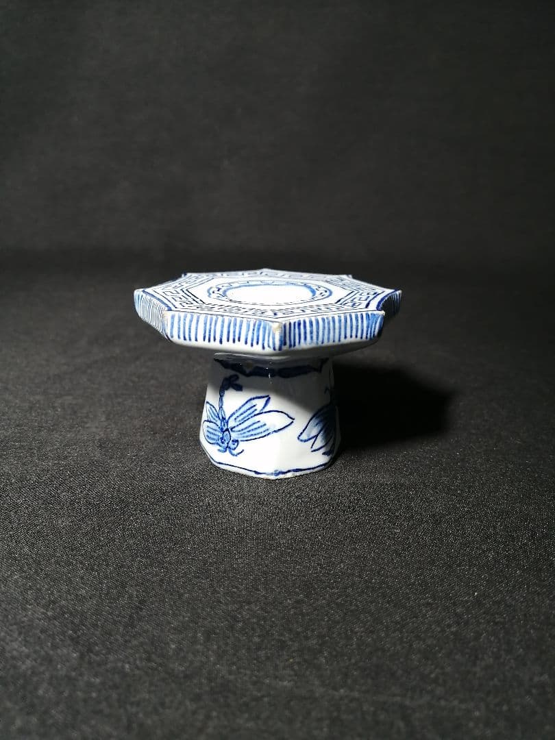 【茶道具】 時代オランダ蜻蛉絵蓋置　蓋置102