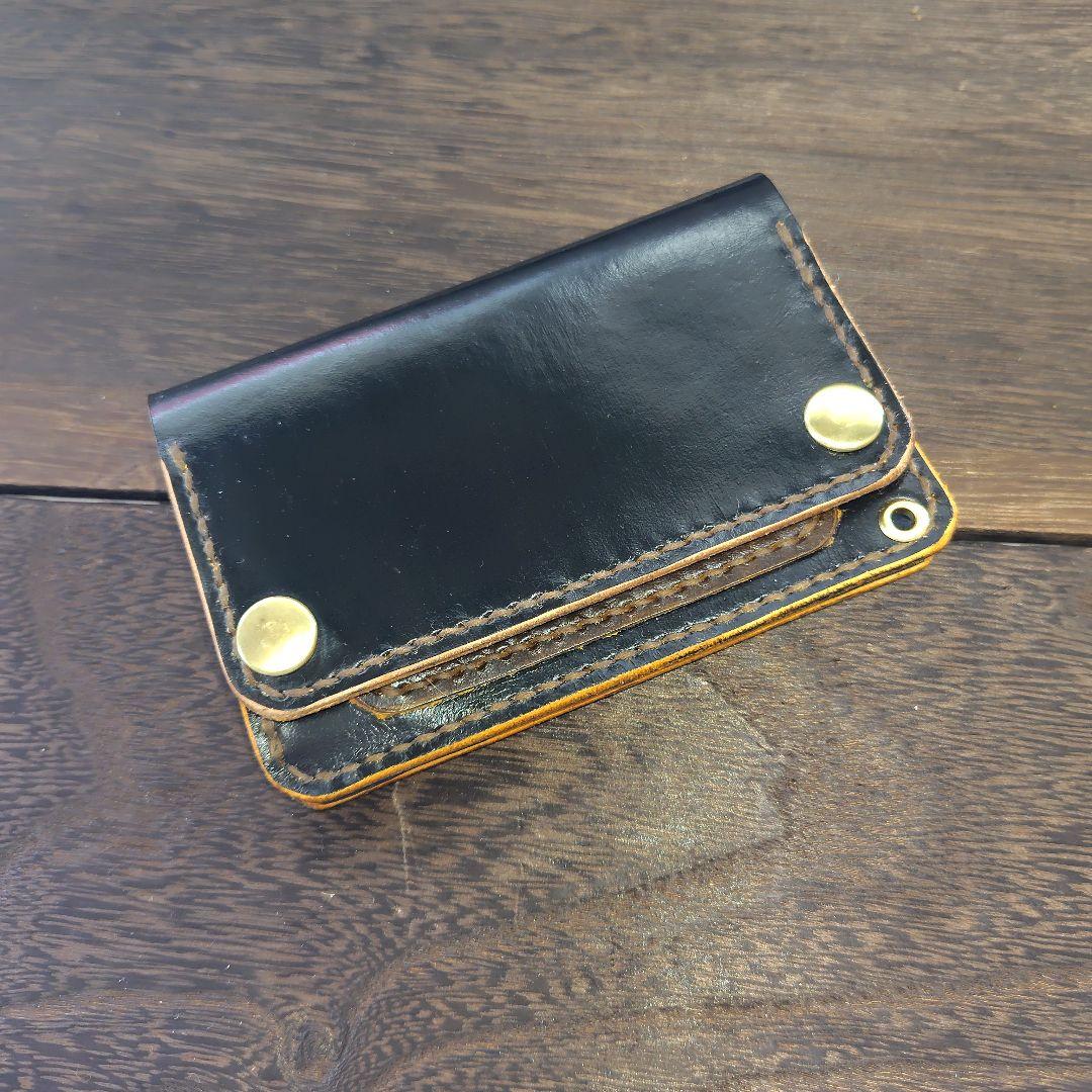 ミドルサイズ トラッカーウォレット 黒×茶 1輪のバラ