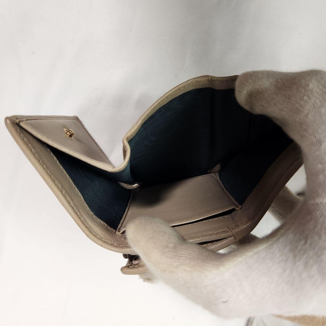 現行モデル　GUCCI マーモント バンブー 三つ折り財布 グレージュ 金具