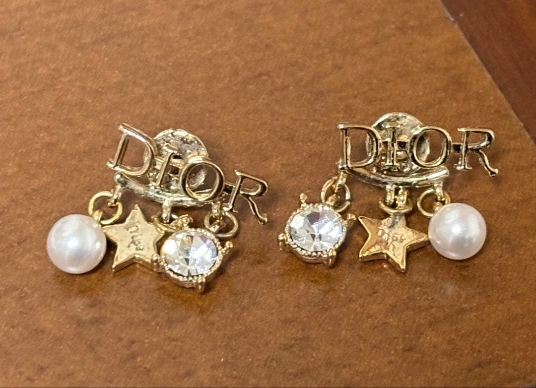 星とクリスタルチャーム ピアス