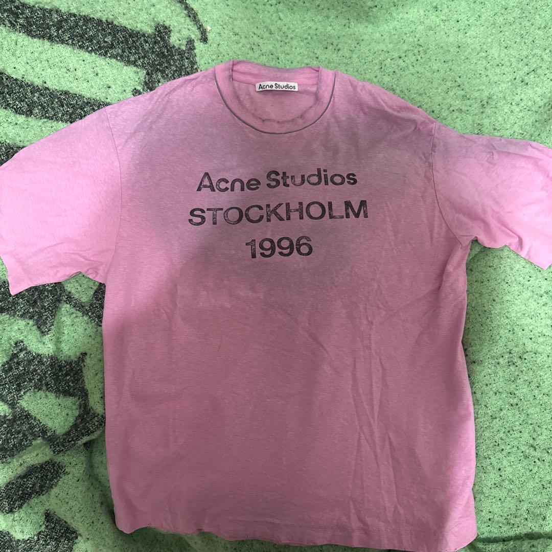 Acne Studios ピンク Tシャツ