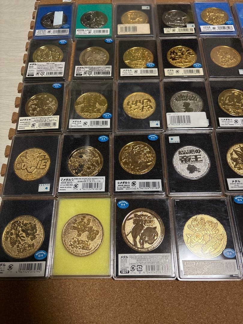 ポケモン　メダル　映画　劇場版　ミレニアムバッジ　ポケパーク