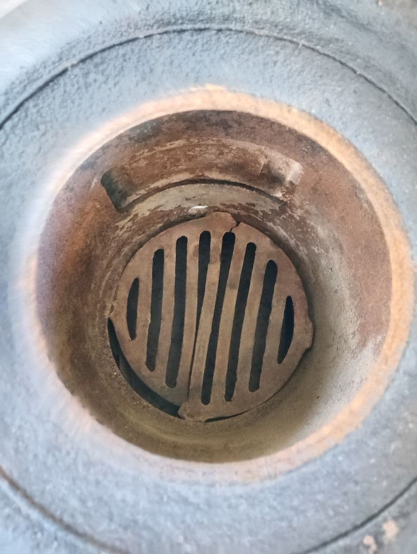 ストーブ フランス　鋳物 鉄製 シャビー レトロ ヴィンテージ(よ87)