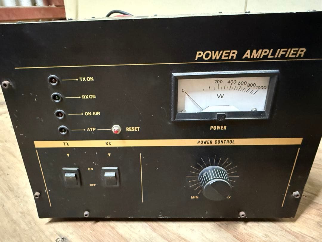 パワーアンプリファイア　リニアアンプ