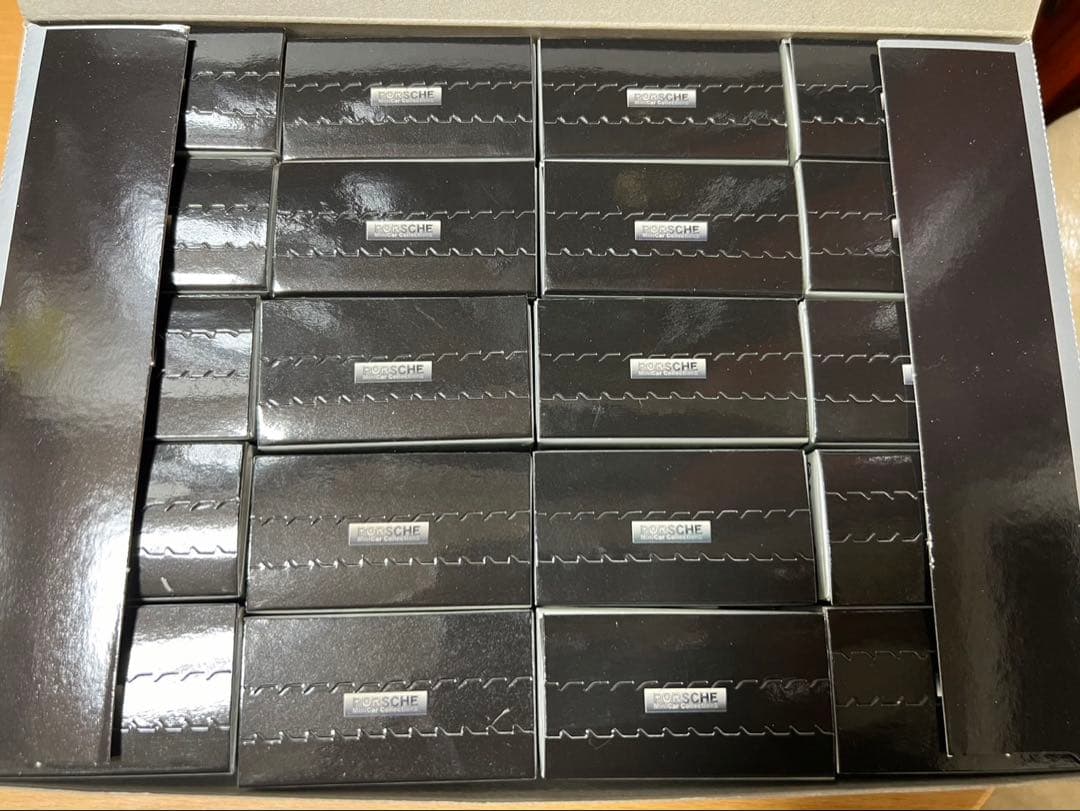 ポルシェ1/64京商 コンビニ限定 ヘルパ　ミニカー