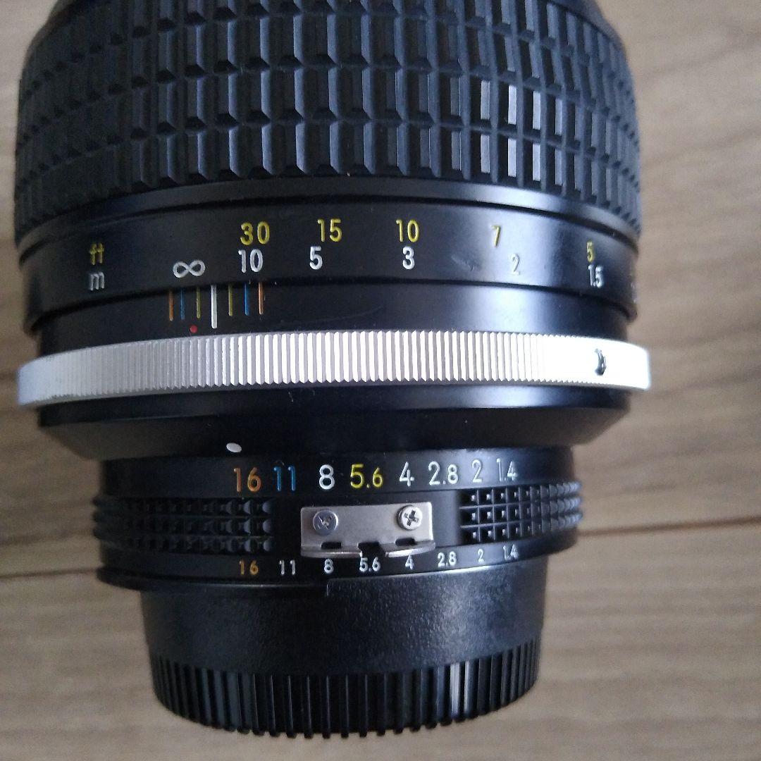 Nikon Nikkor 58mm f/1.4 レンズ