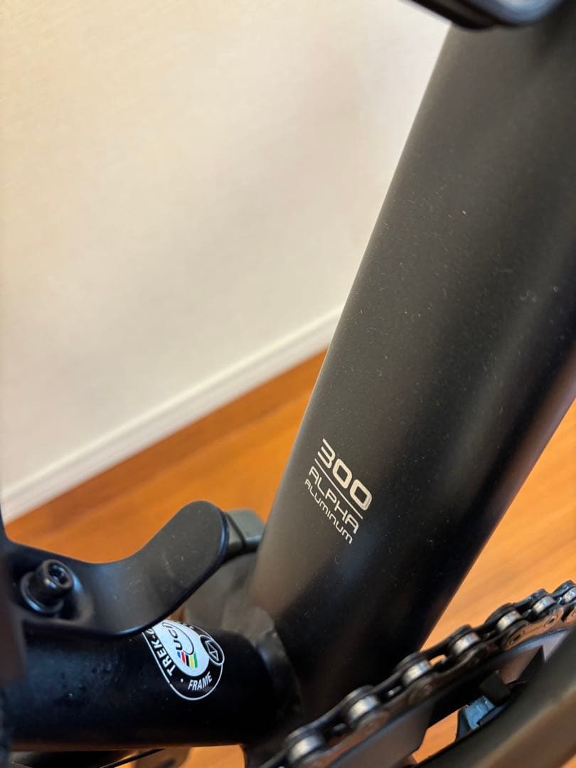 EMONDA ALR4 BLK サイズ54