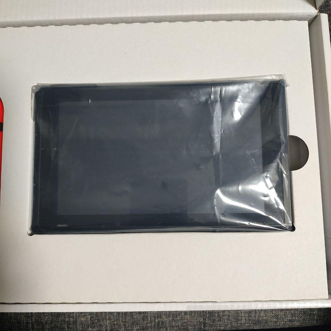 ひ*ぺ様 【箱付き・美品】初代Nintendo Switch ニンテンドー スイ