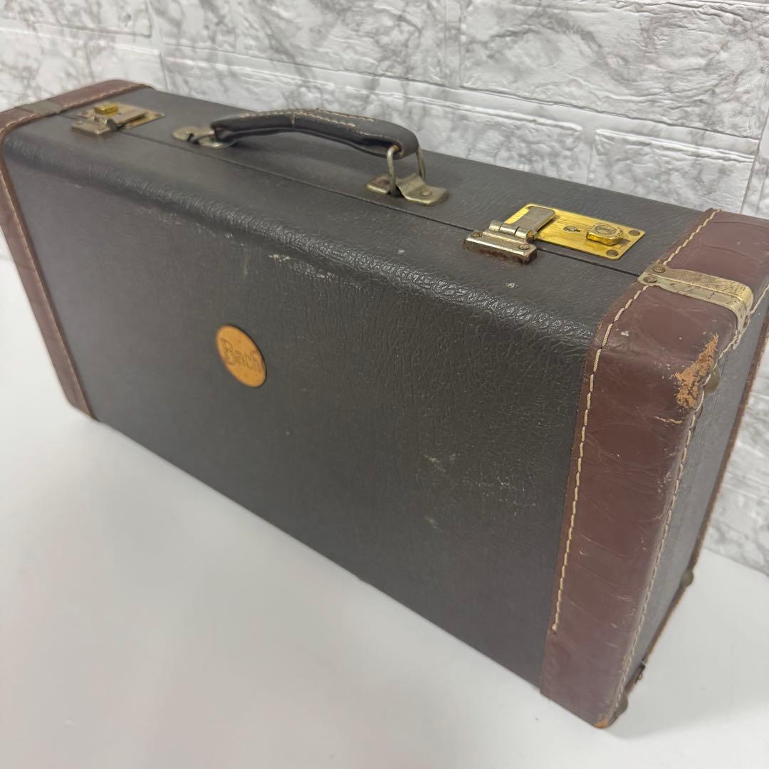 Bach バック　トランペット　TR-300 マウスピースミュート付き　管内洗浄