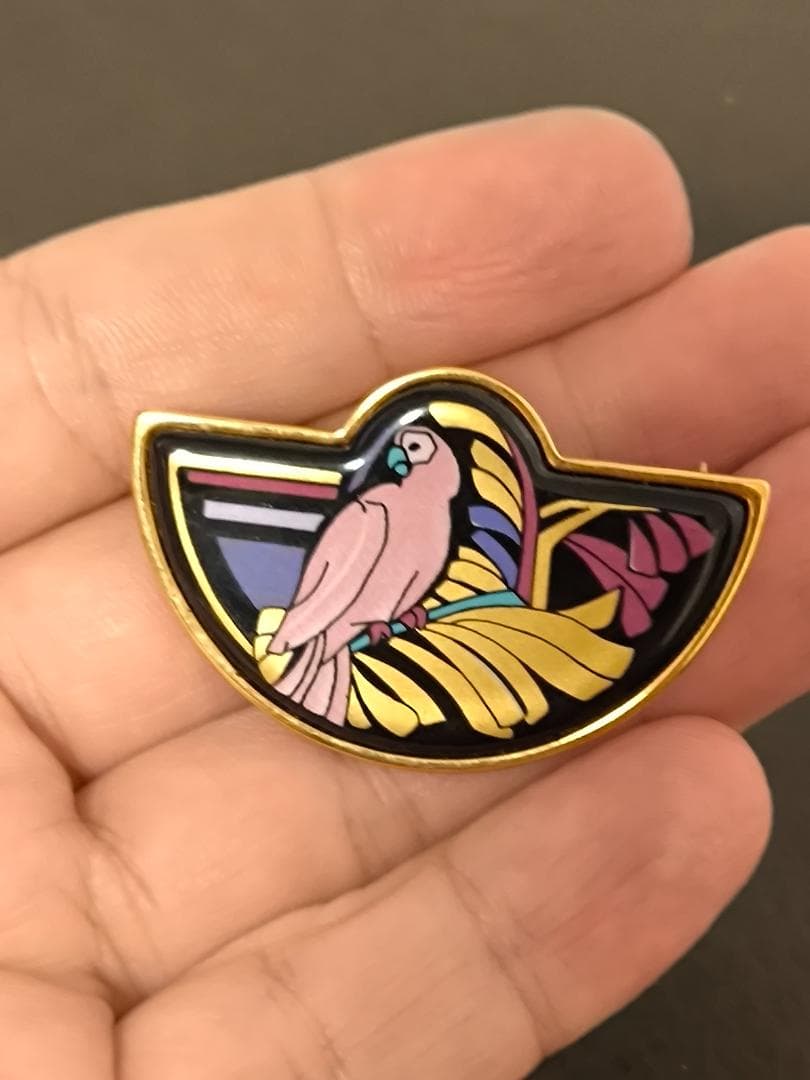 MICHAELA FREY ピンク系のオウム 鳥 ブローチ ミカエラフレイ