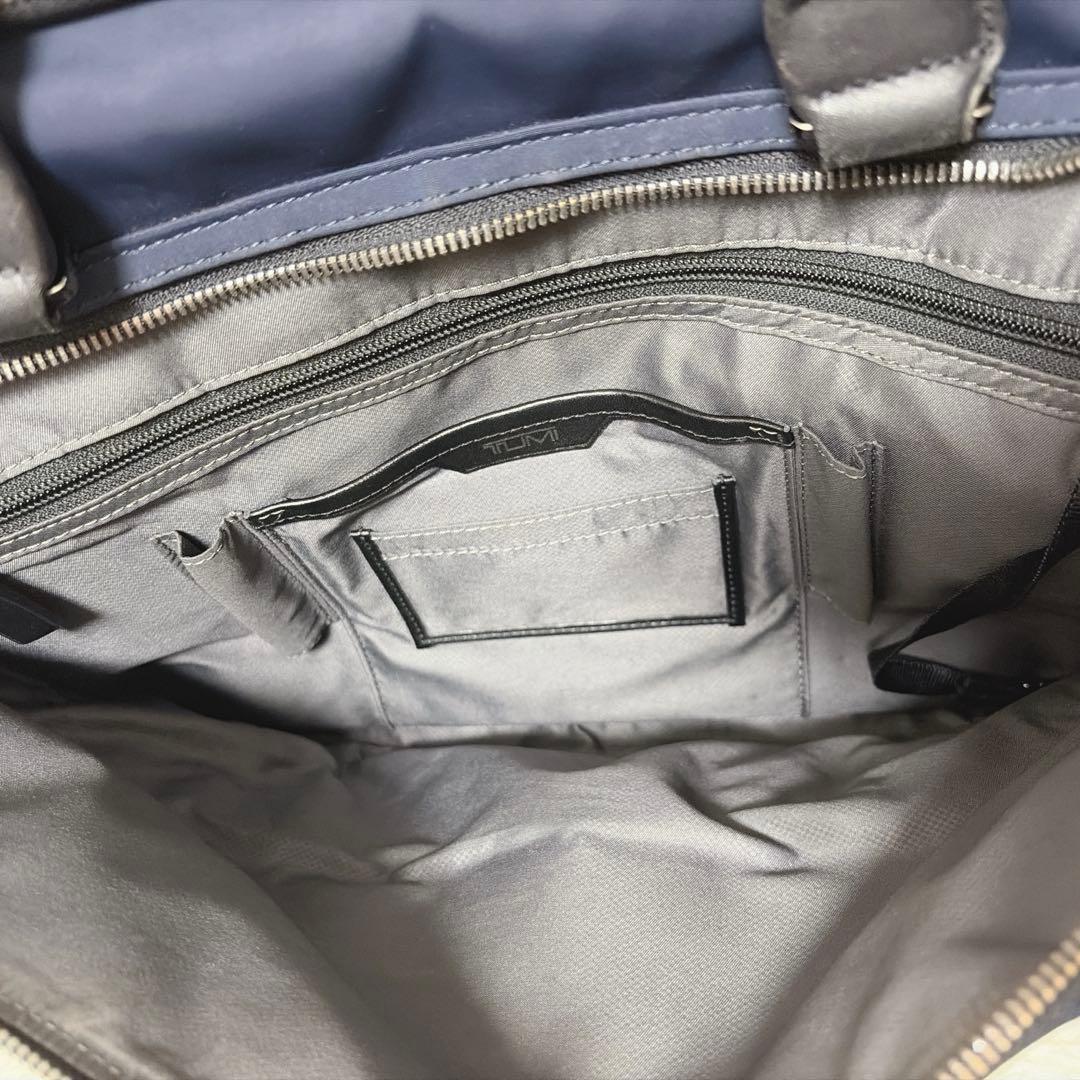 TUMIビジネスバックHarrisonサニーコンバーチブル・ブリーフ