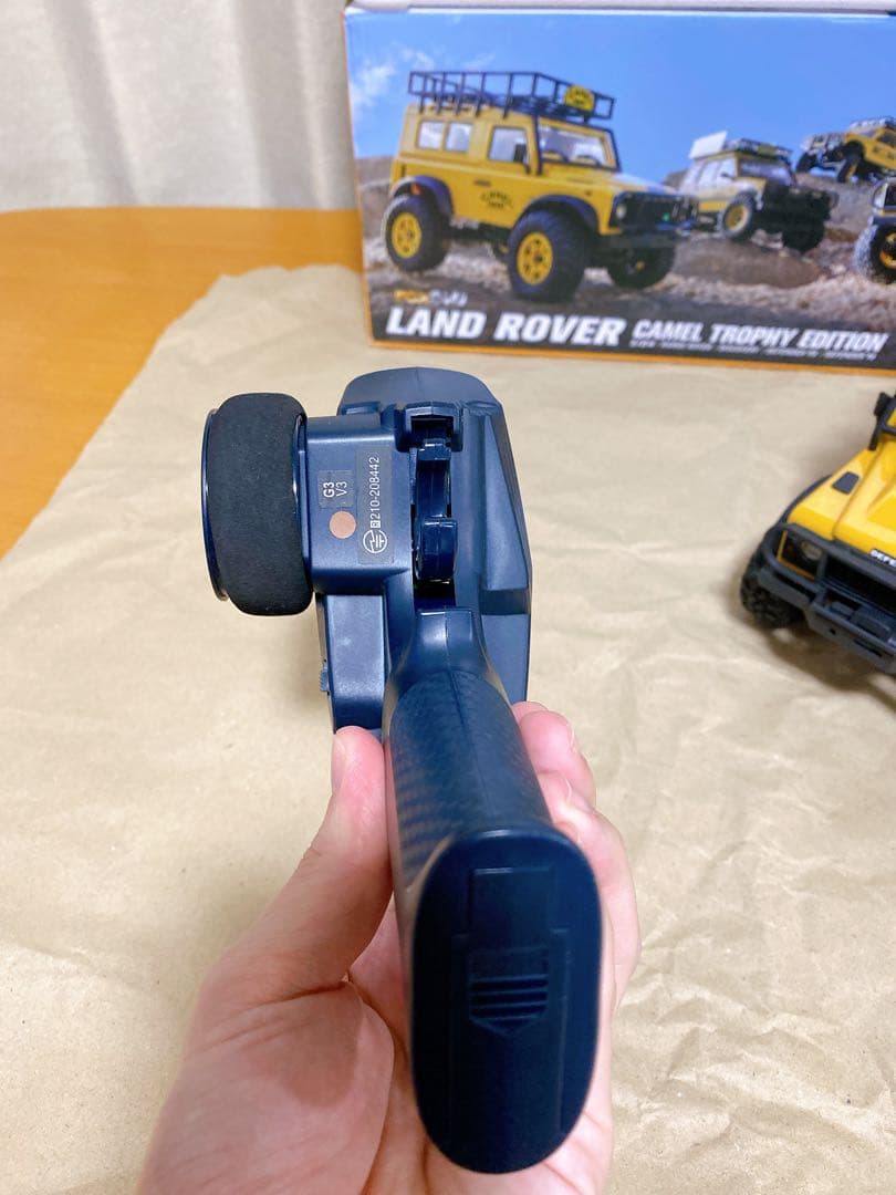 FMS ラジコン　ディフェンダー 1/24 ランドローバー fcx24m