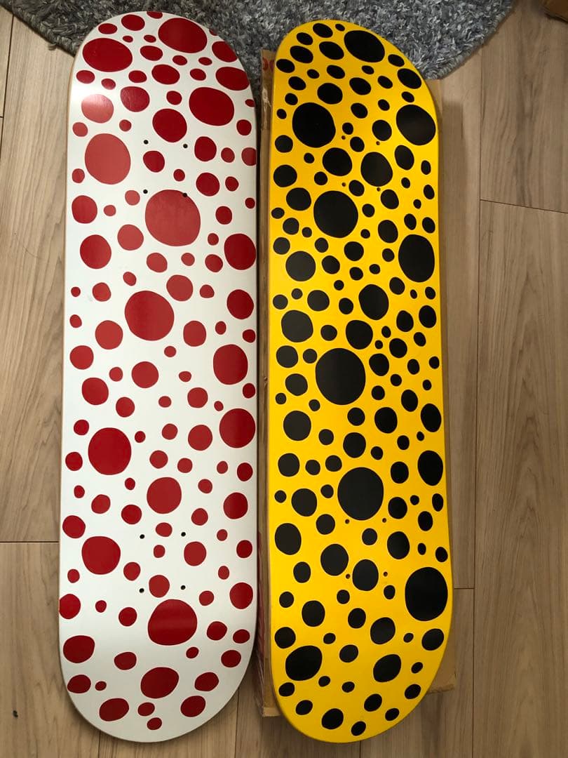 MOMA別注草間弥生スケードボード2種セット