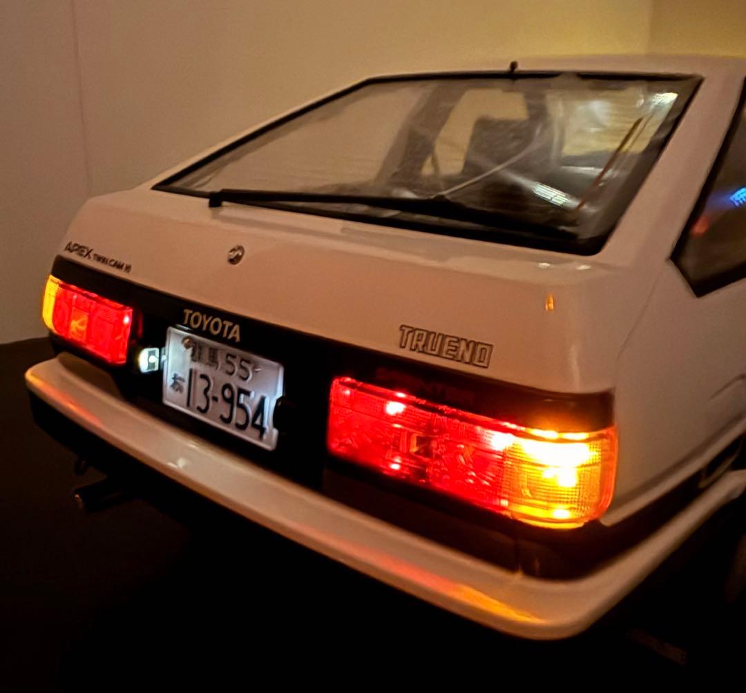 ディアゴスティーニ1/8 頭文字DのAE86ハチロクカスタム完成品