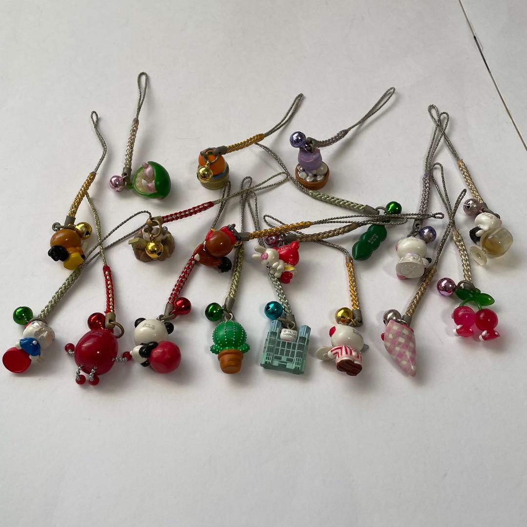 【値下】 ご当地 キティ 根付け ハワイ グアム 含む 69個 ストラップ