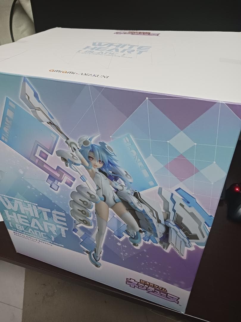超次元ゲイム ネプテューヌ ホワイトハート フィギュア AMAKUNI