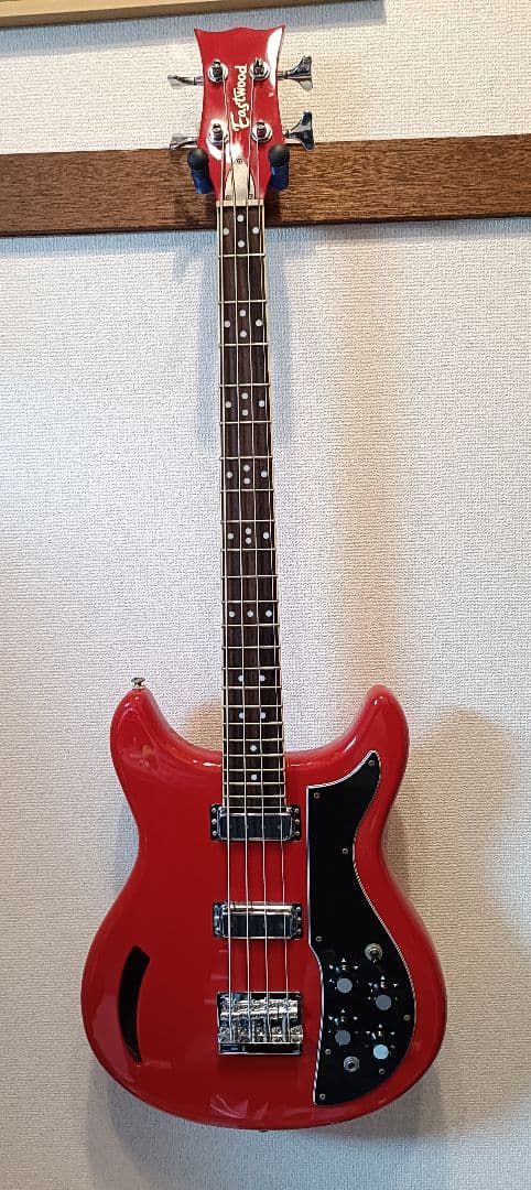 Eastwood custom k-200 bass ビザール　セミホロウ