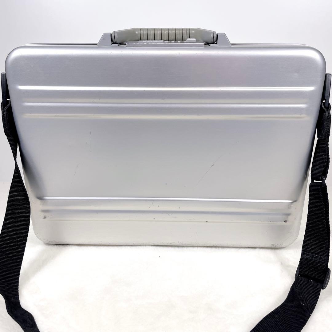 ゼロハリバートン アタッシュケース ビジネスバッグ アルミ 2way A4