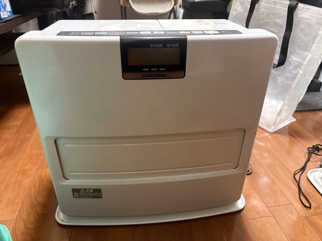 コバージュ　コロナ ストーブ ホワイト