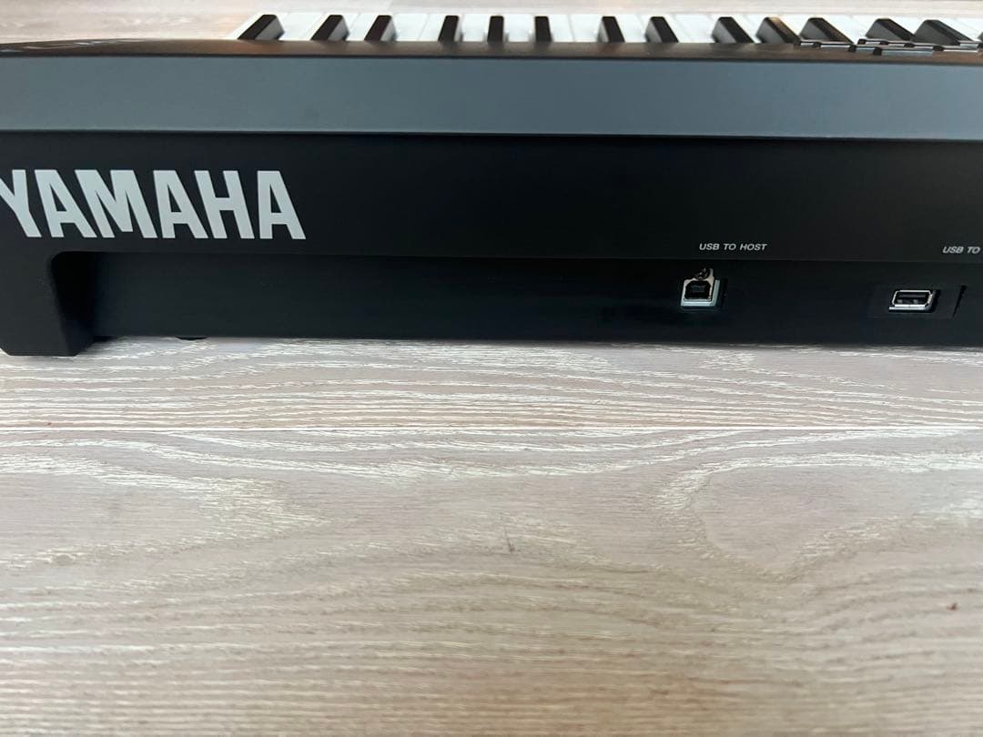 ヤマハ Yamaha MODX7+ シンセサイザー 76鍵　CubaseAI付