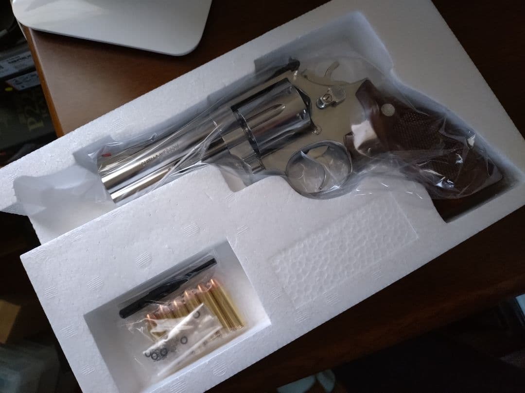 マルシン　m686 4インチ　シルバーABS モデルガン