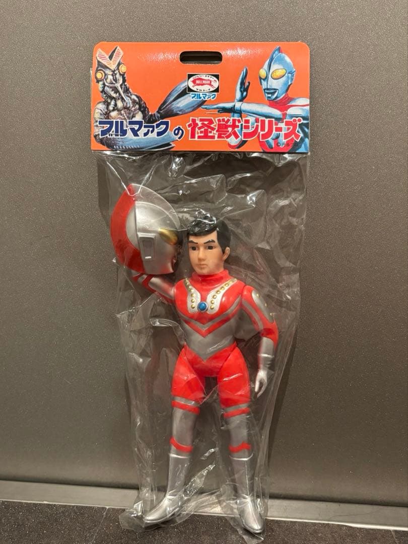 新品未開封　ブルマックマスク取れゾフィー復刻版