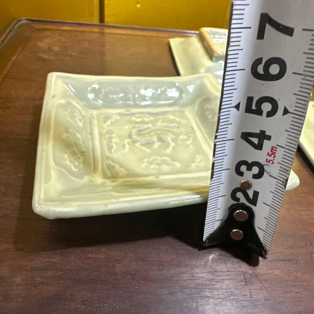 中国，明時代，青瓷，鹿模様の四角い皿 5枚セット