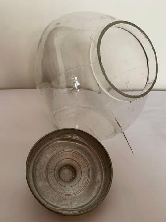 昭和レトロ　駄菓子屋さんの丸いガラス瓶