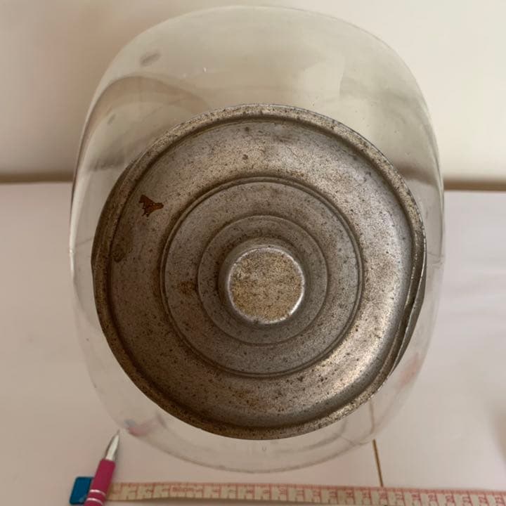 昭和レトロ　駄菓子屋さんの丸いガラス瓶