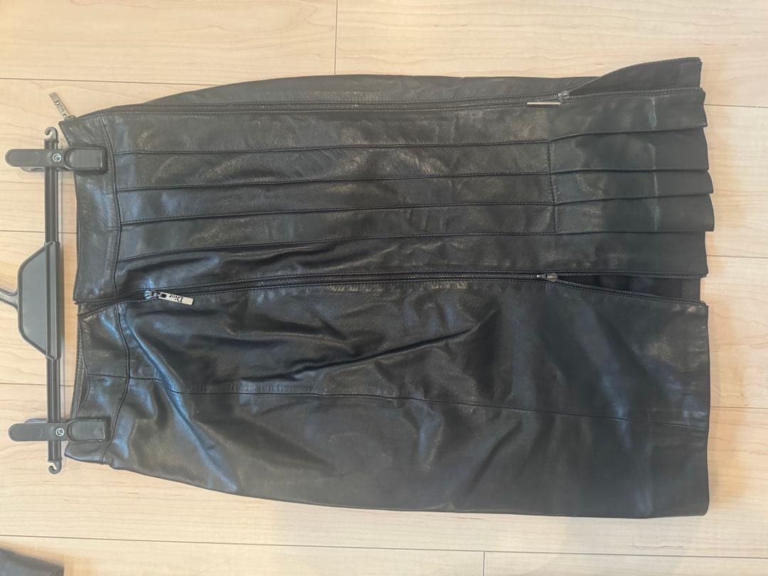 Christian Dior 黒 レザー タイトスカート　イタリア製