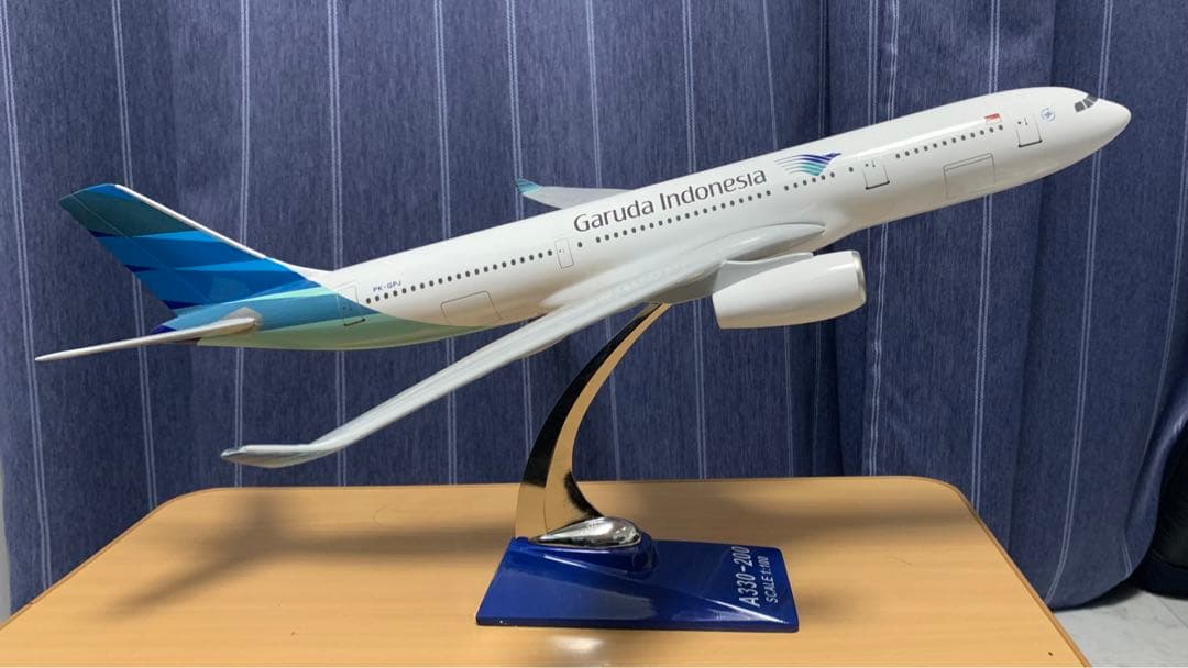 ガルーダ・インドネシア航空 エアバスA330-200 1/100模型