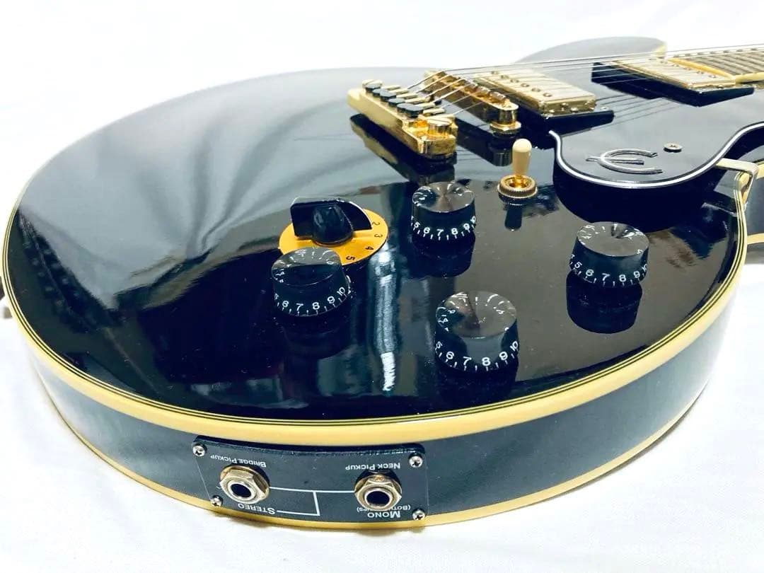 Epiphone B.B. King Lucille セミアコ ハードケース付き