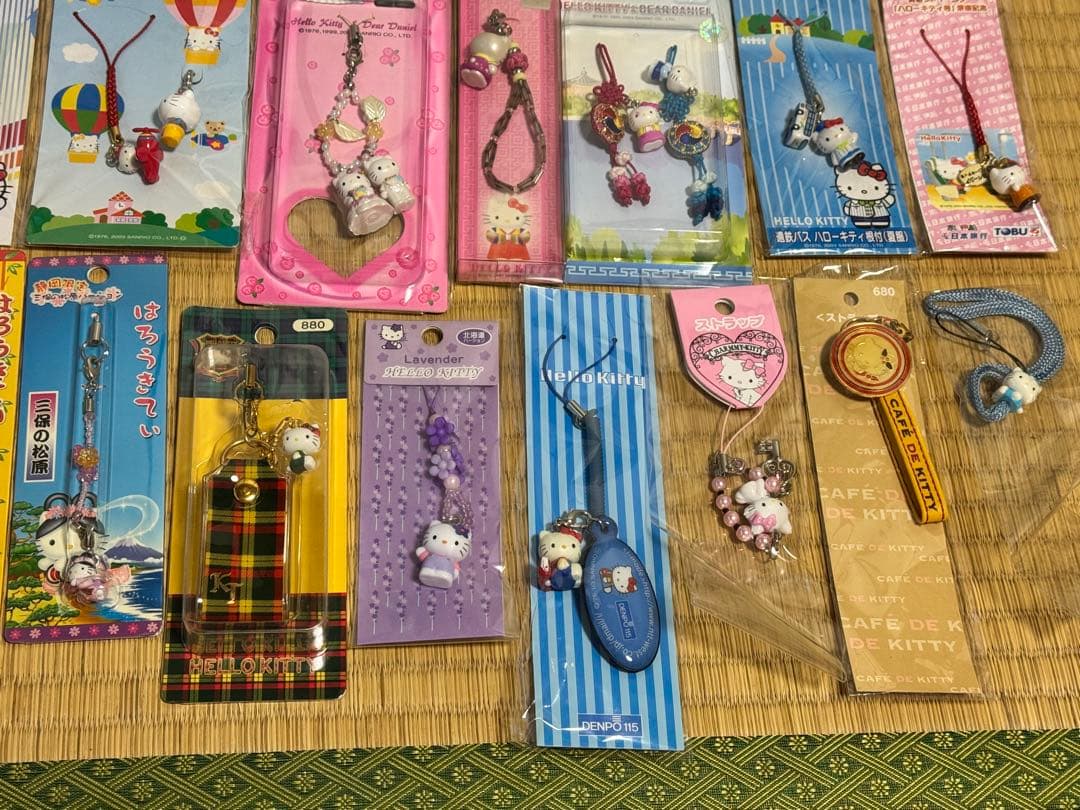 レア　キティ　根付け　ストラップ　まとめ売り　65点