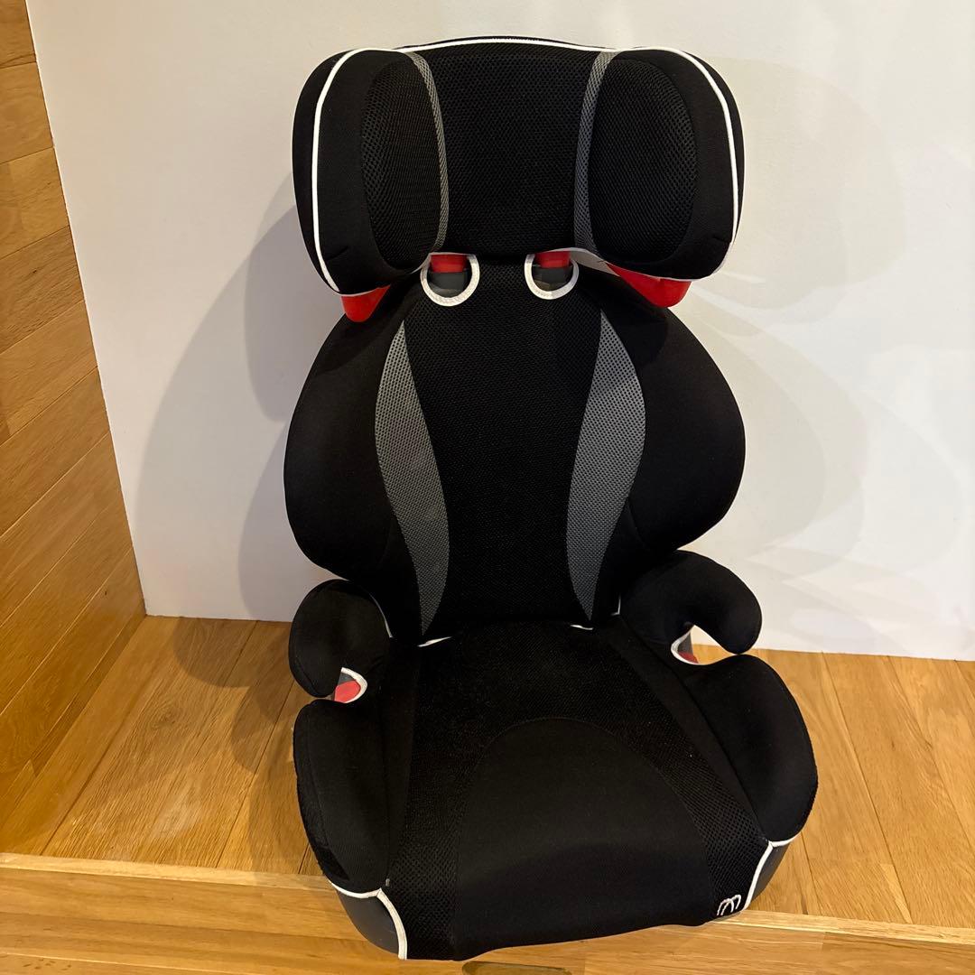 エールベベ ALC246 ジュニアシート ブラック