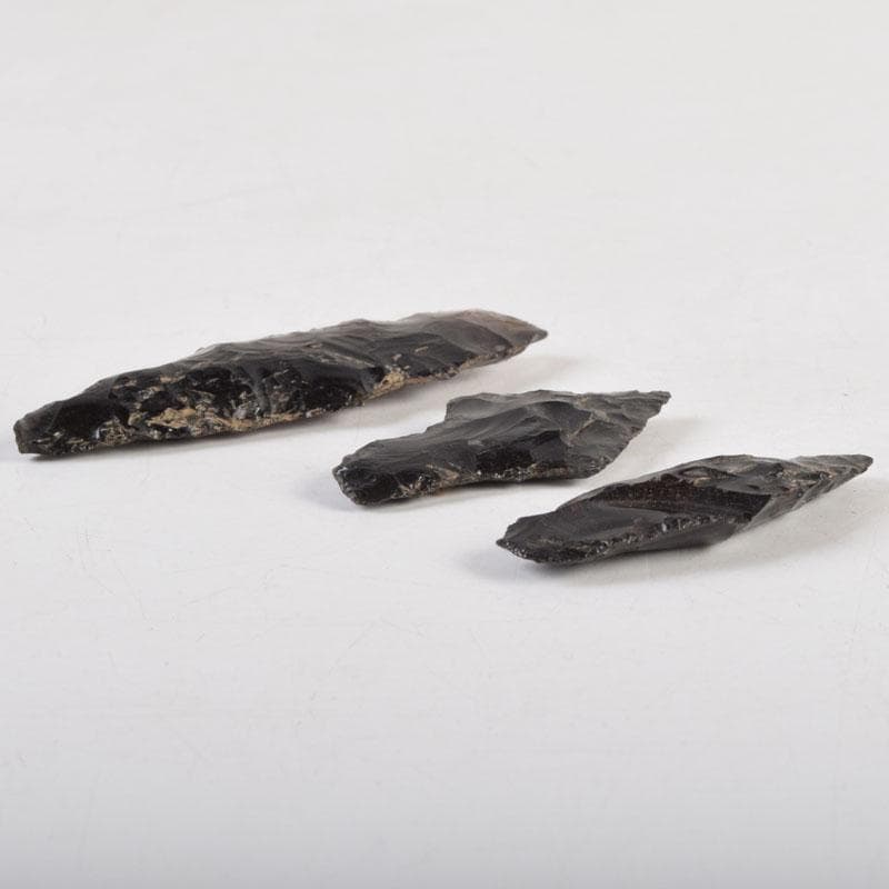 石器時代　黒曜石　矢尻　3点　時代箱付　N　9169