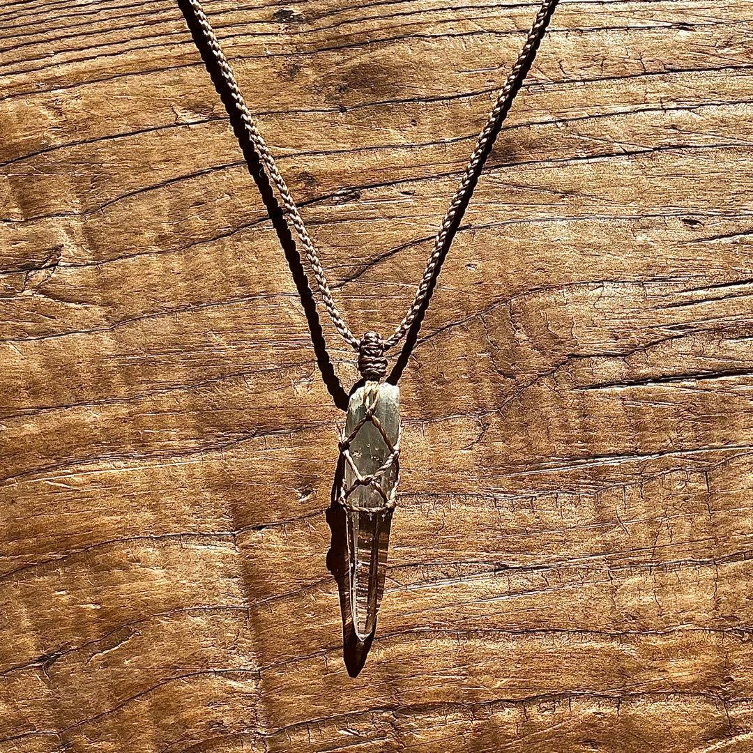 ヒマラヤ水晶 ガネッシュヒマール ＊ マクラメネックレス ペンダント 21