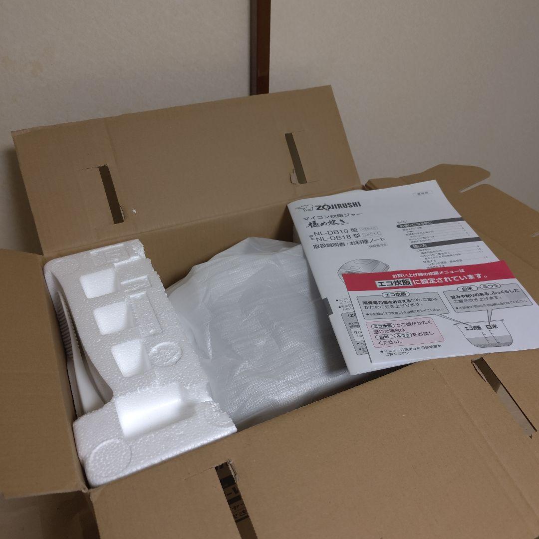 【ほぼ新品】象印 ZOJIRUSHI NL-DB10-WA 炊飯器 5.5合