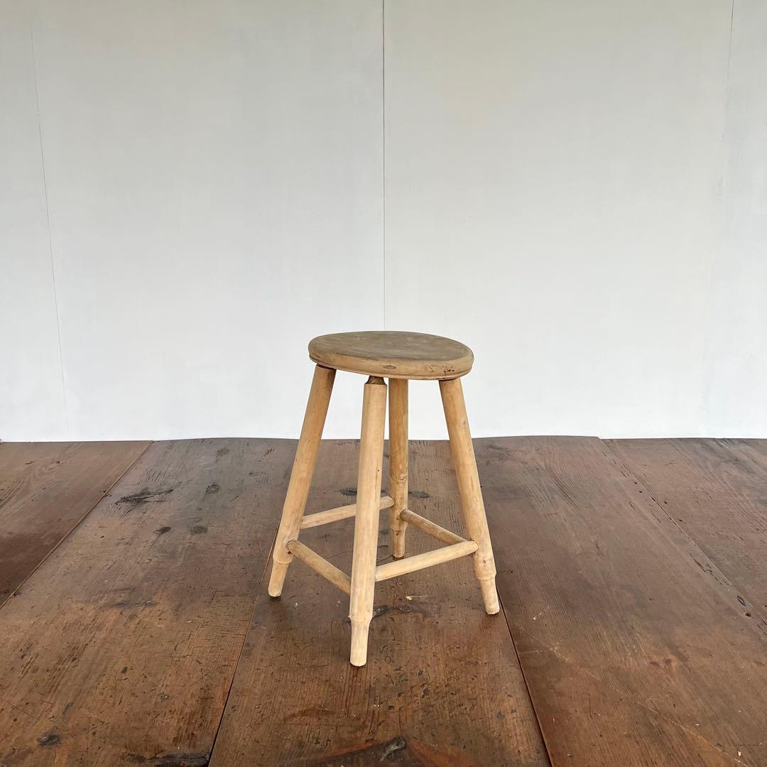 アンティーク スツール 椅子 無垢材 無塗装 シャビー z657