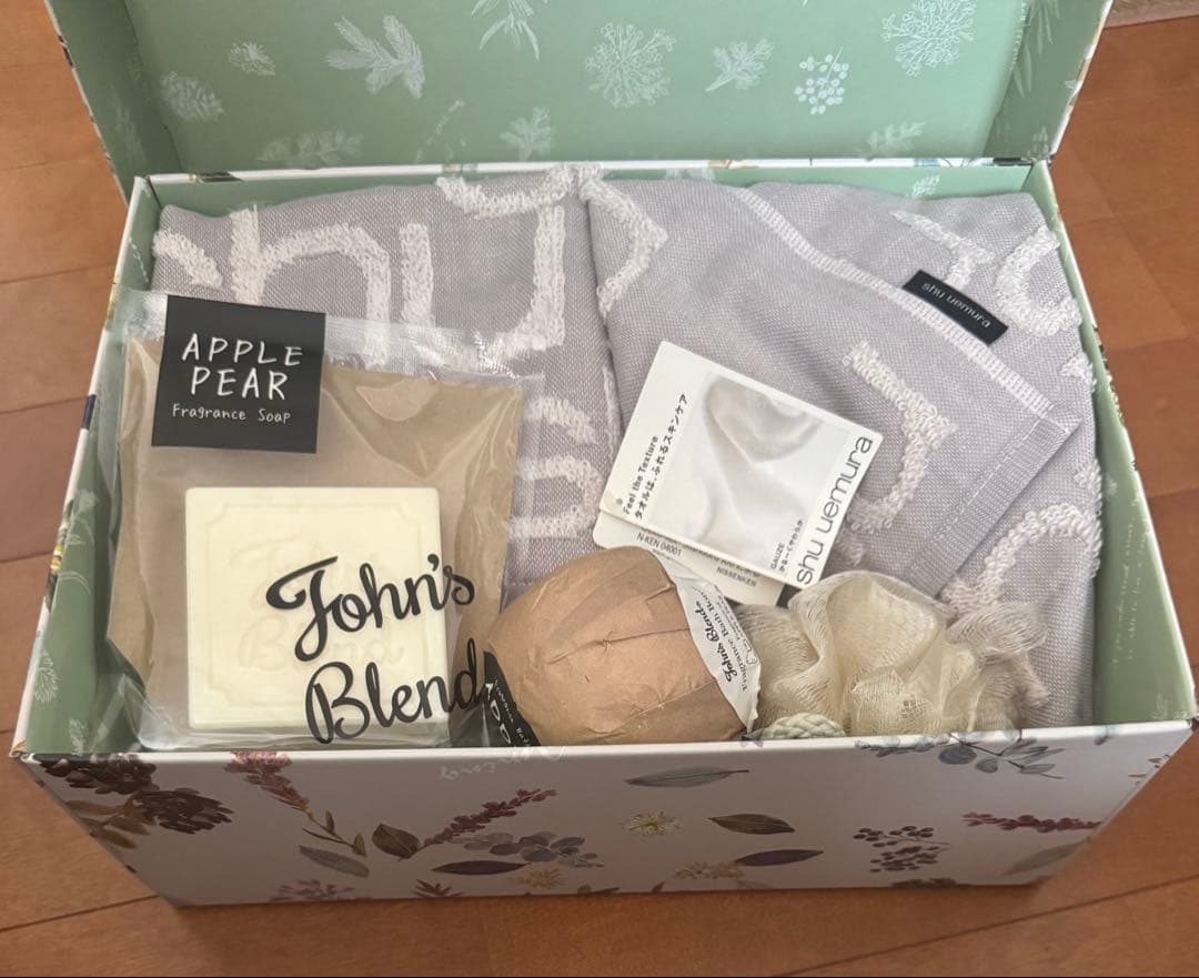 【新品・未使用】shu uemura タオルセット Apple Pear