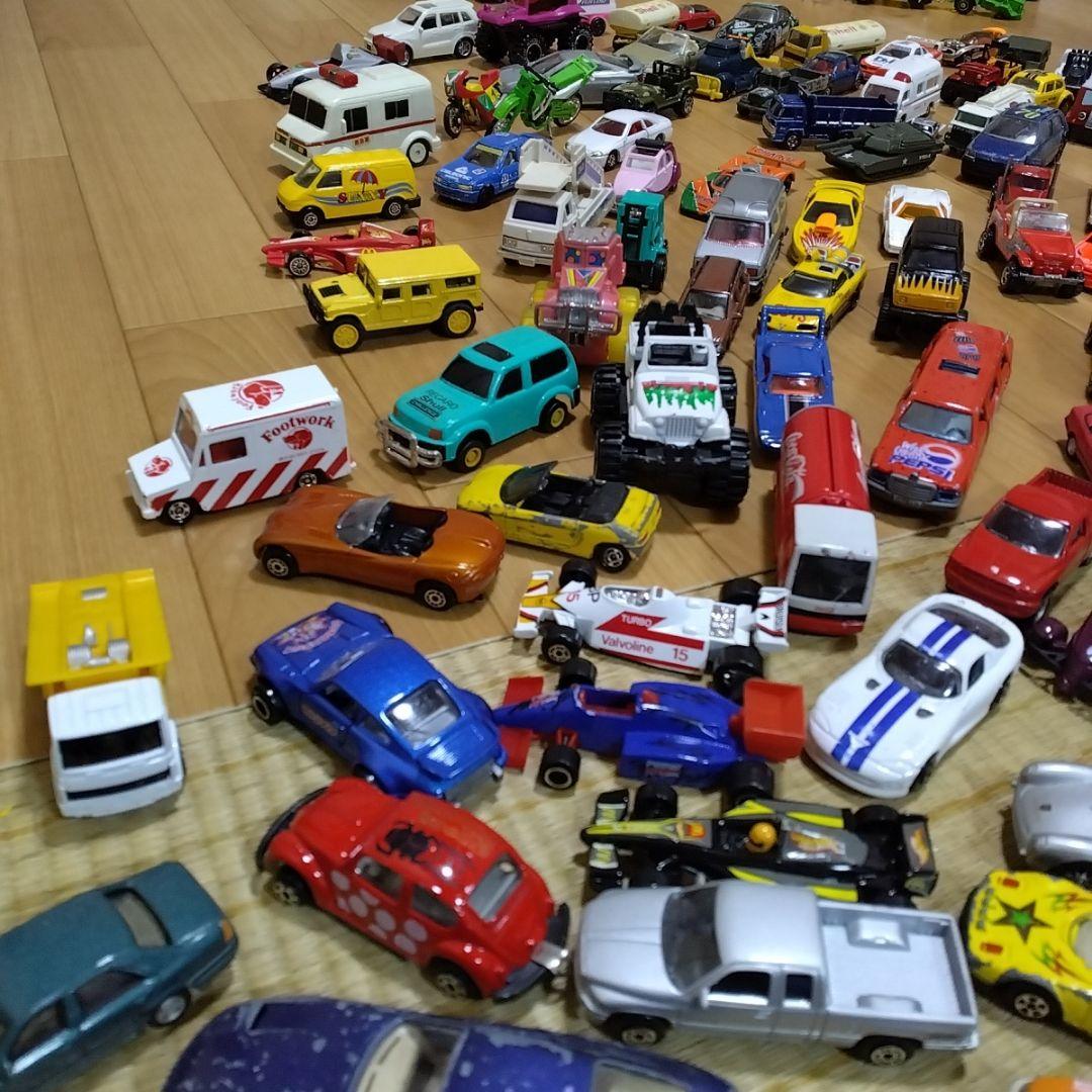 車　ヘリ　レースカー　ミニカー　いろいろ