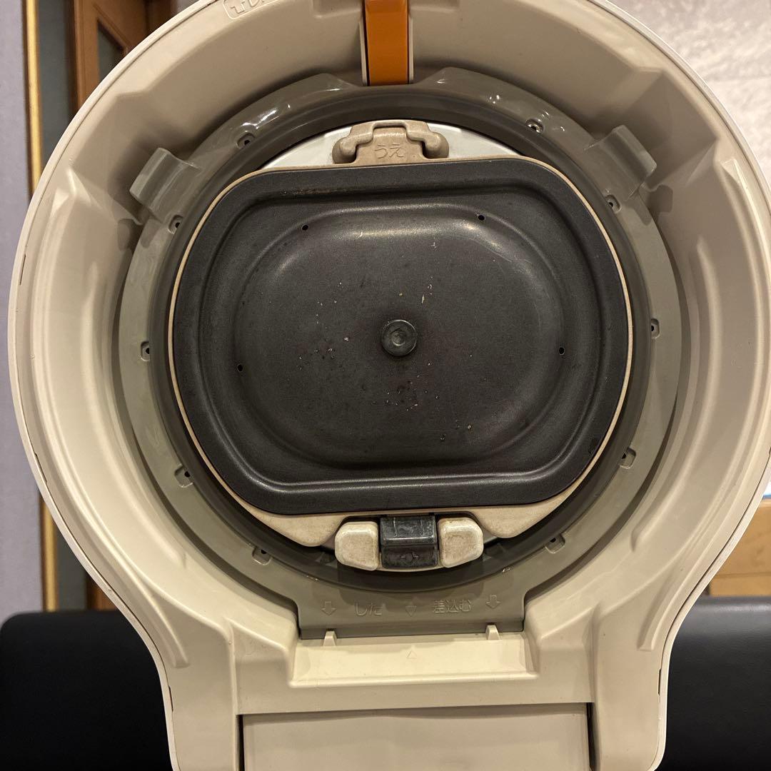 高級モデル　三菱炊飯器　本炭釜　KAMADO NJ-AW108-W（取説あり）